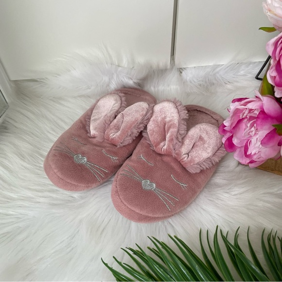 Bunny Slippers - Picture 3 of 7